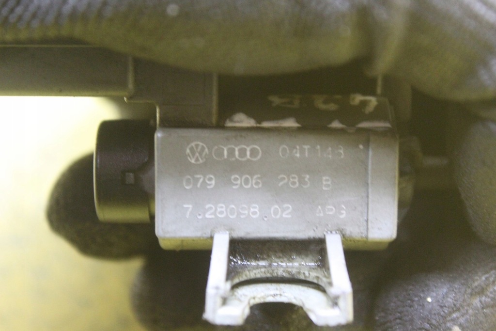 фото №7, Клапан вакуумa 079906283b a8 s4 b6 4.2b bbk