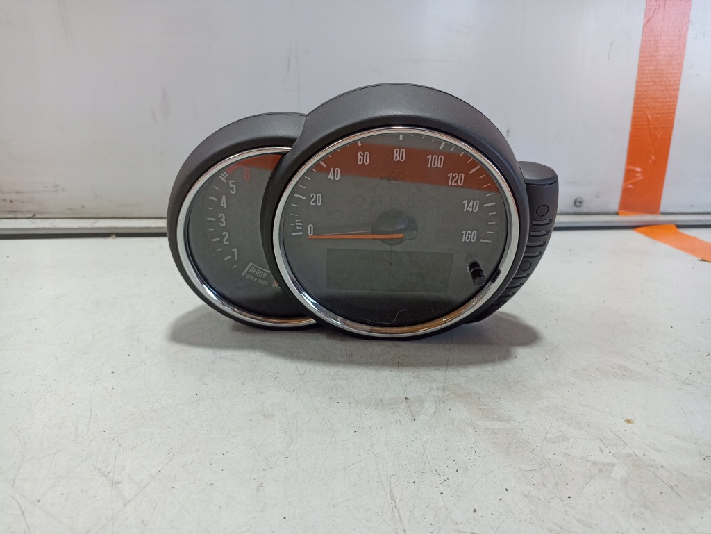 Купити Mini clubman f54 панель приборів 6843996 2.0 d