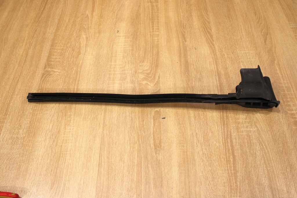 фото №1, Прокладка скло лівий задня opel cascada