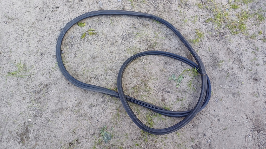 фото №1, Opel crossland прокладка крышки багажника