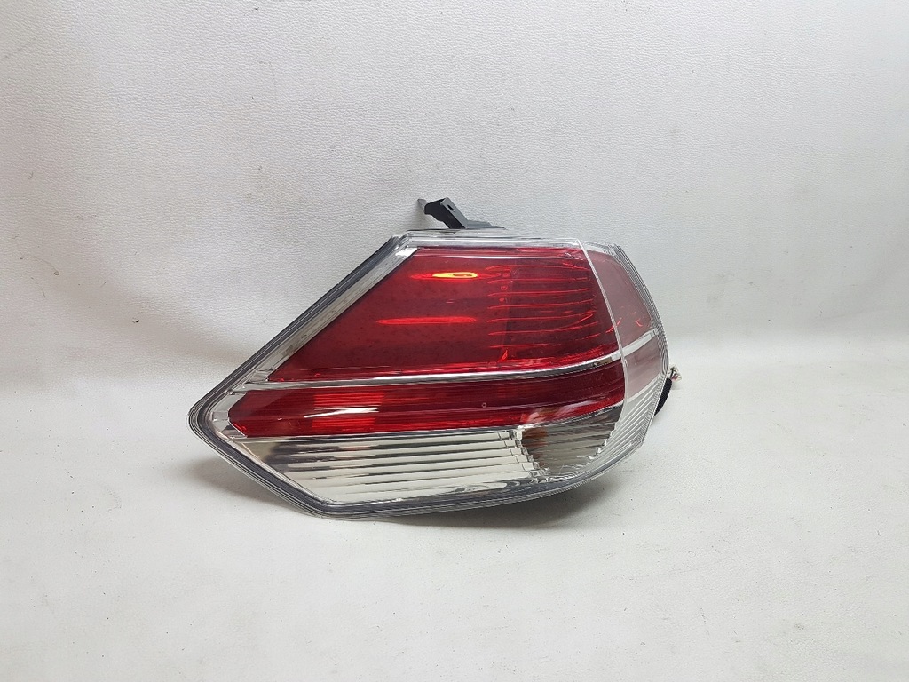 фото №9, Nissan x-trail t32 14-17 лампа левый задняя