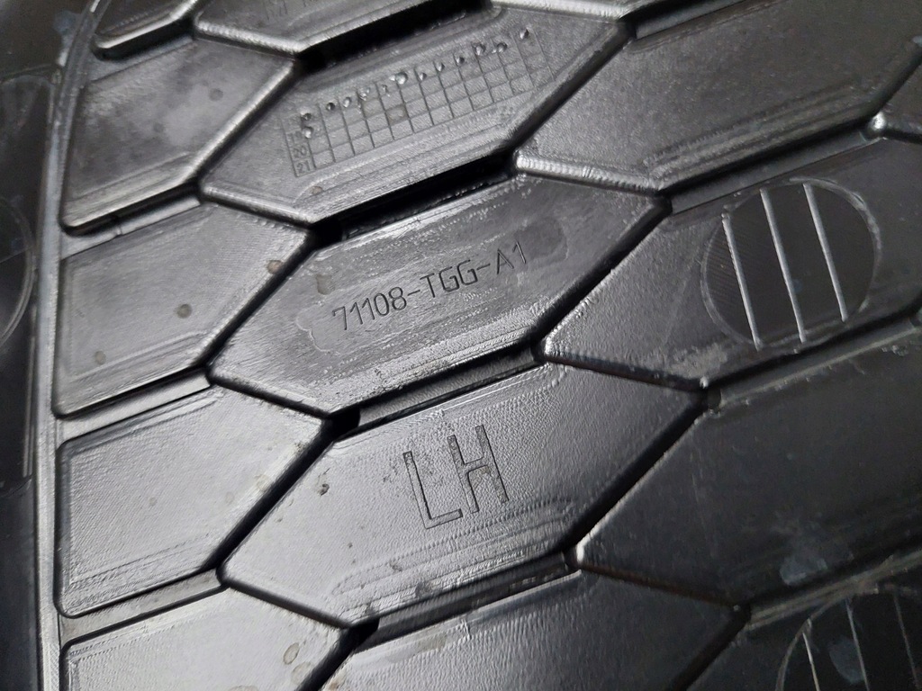 фото №8, Решётка бампера - левый перед - honda civic x - 2017