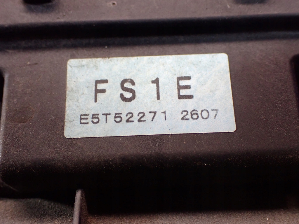 фото №5, Mazda premacy 01-05 lift 1.8 101km витратомір e5t52271 3 pin