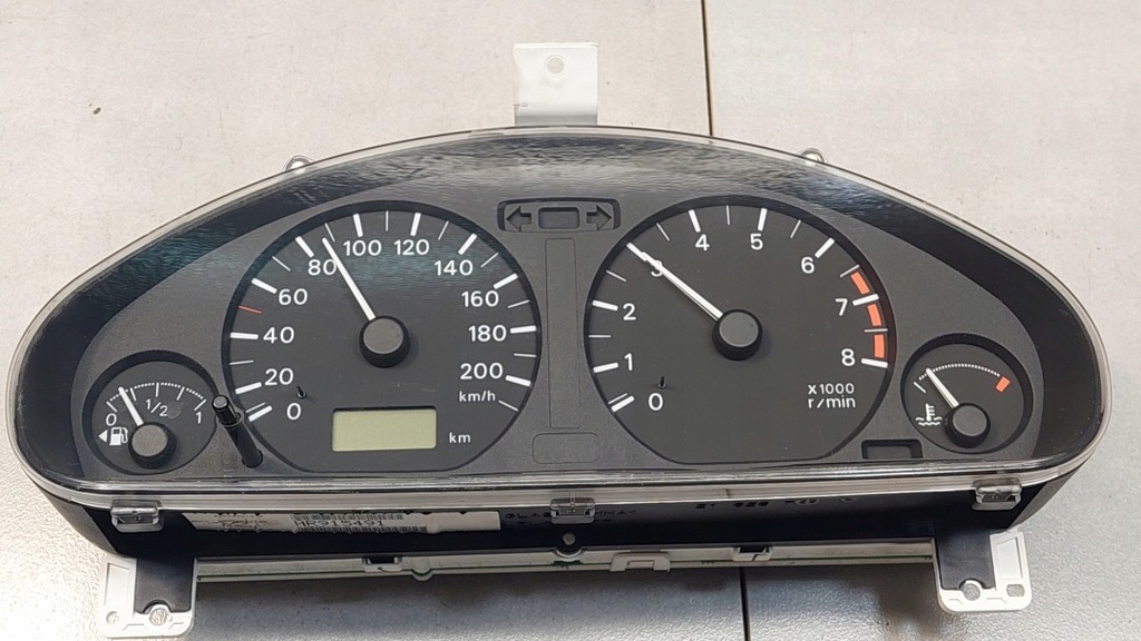 фото №6, Счетчик приборы space star 1.8 fl mr915491