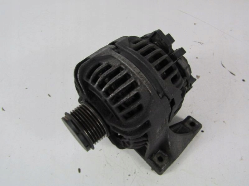 Купити Volvo v70 1 генератор 2,4 193 km b 5254 t