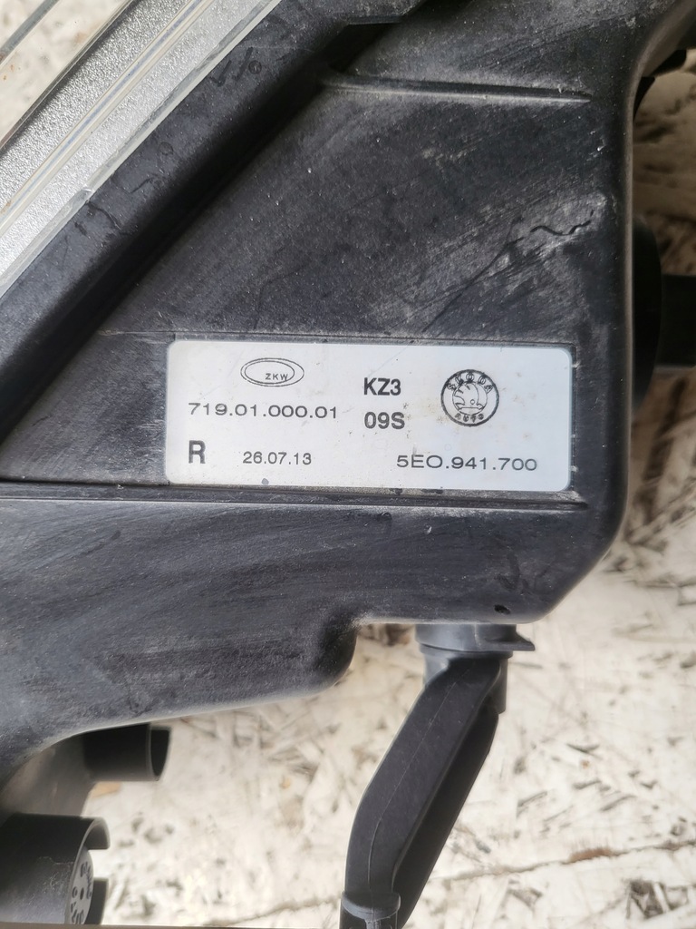 фото №7, Skoda octavia iii протитуманна фара правий перед 5e0941700