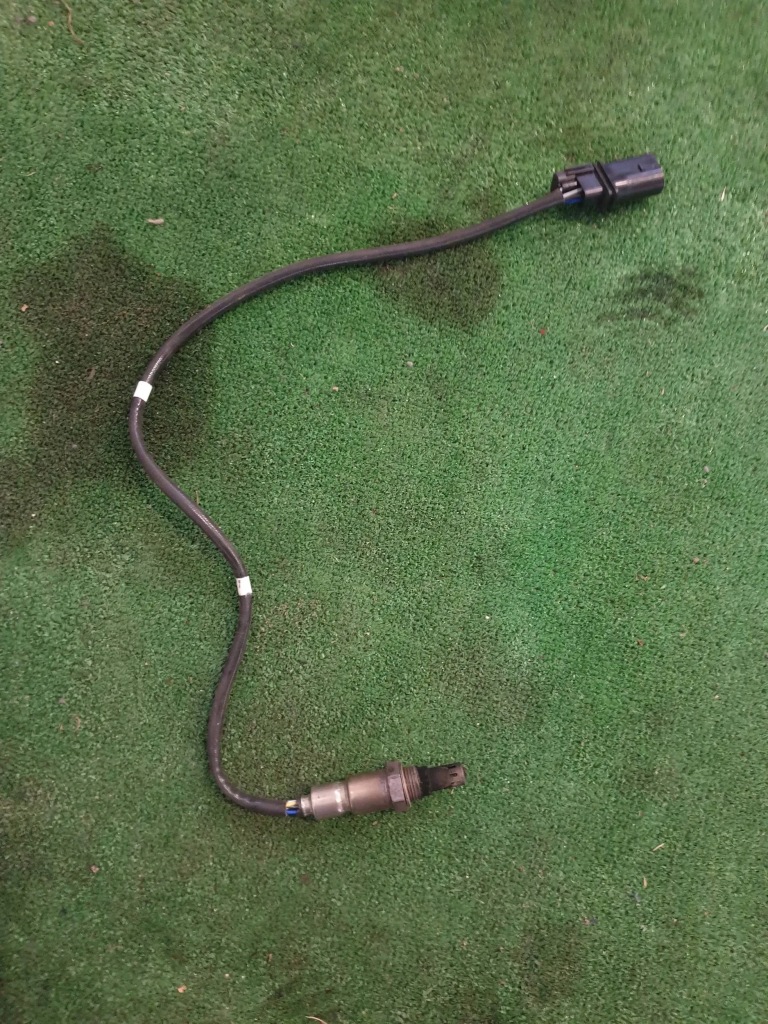 фото №1, Датчик лямбда-зонд skoda octavia iii 2.0 tdi 04l906262af