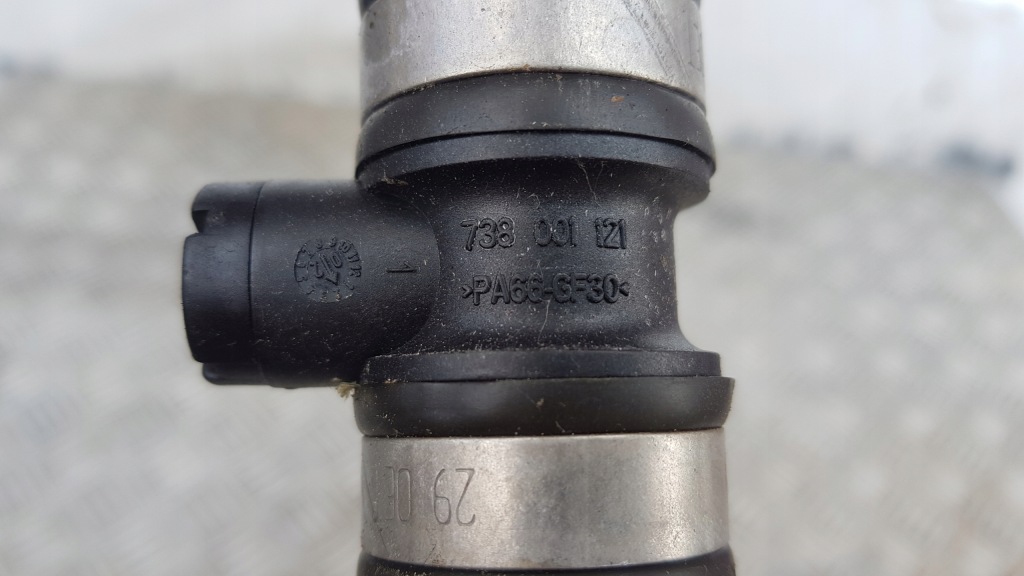 Bmw e39 шланг води 525d 738001121 в Україні