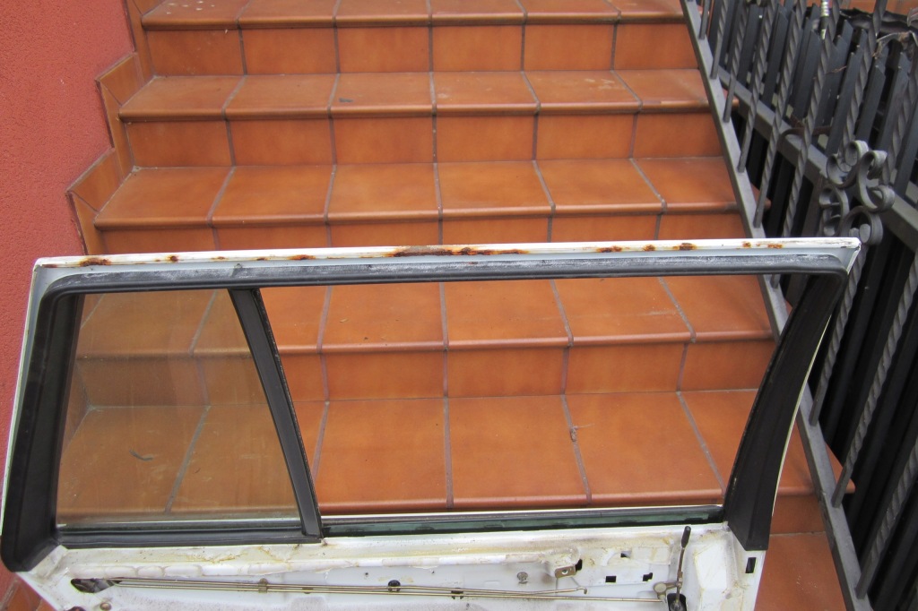 1 mercedes benz w124 e kombi двері задні ліва задня Недорого