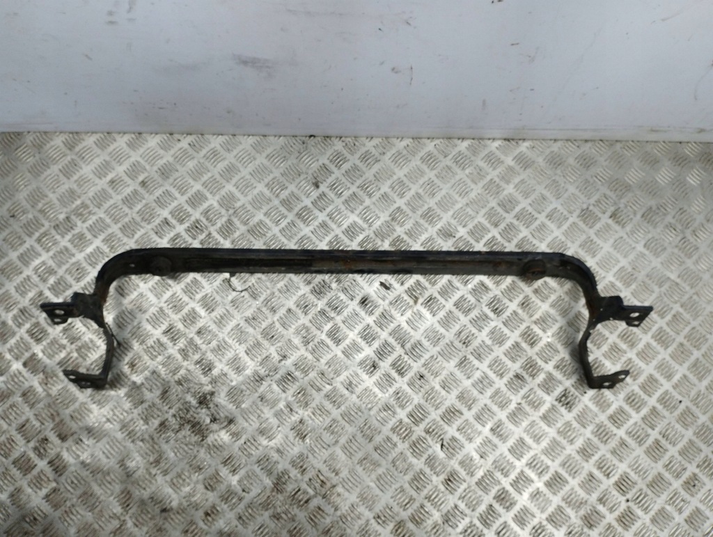 фото №7, Volvo v40 2013 панель кронштейн радиатора / dół