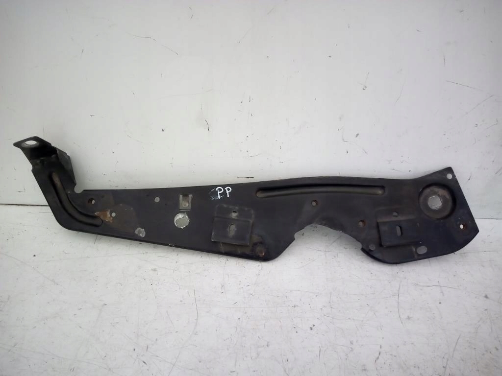 фото №1, Кронштейн кронштейн лампы правый перед saab 9-5