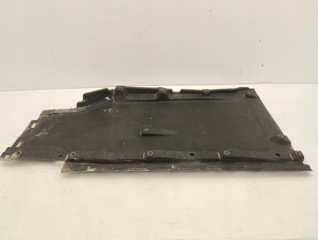 фото №1, Audi a4 b9 защита подвеска левая 8w0825207