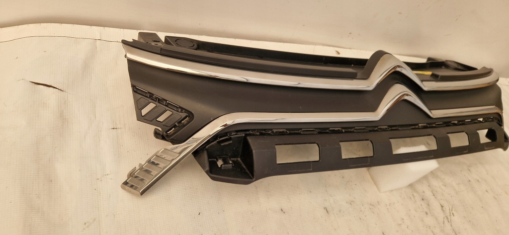 фото №3, Citroen c3 iii lift, 20-r решётка радиатора решётка радиатора