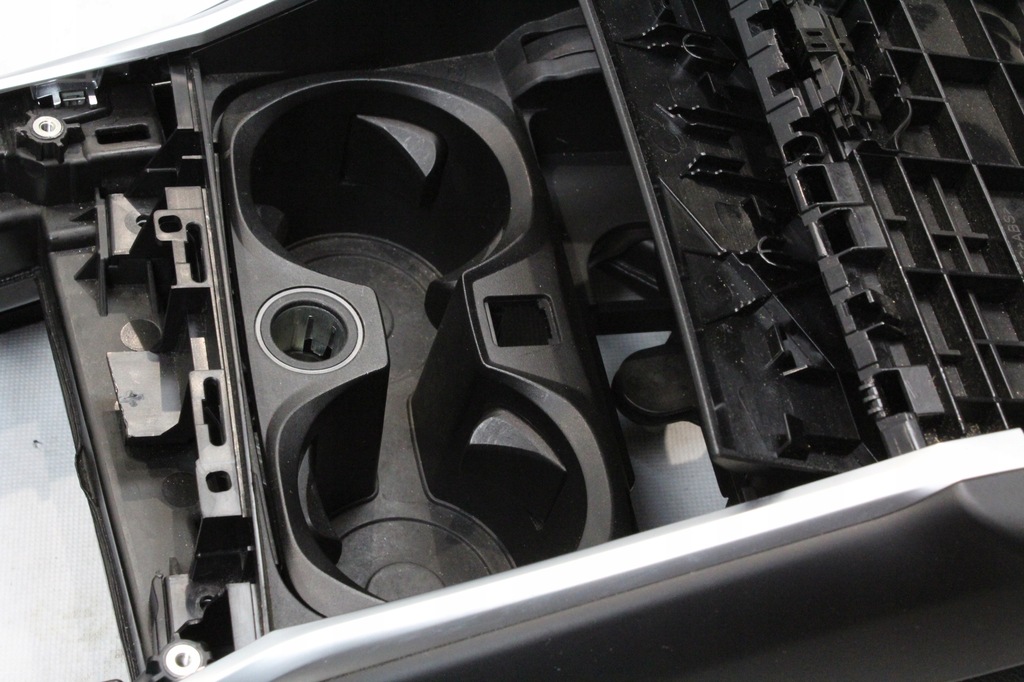 фото №5, Тунель середній підлокітник silverstone bmw g80 m4