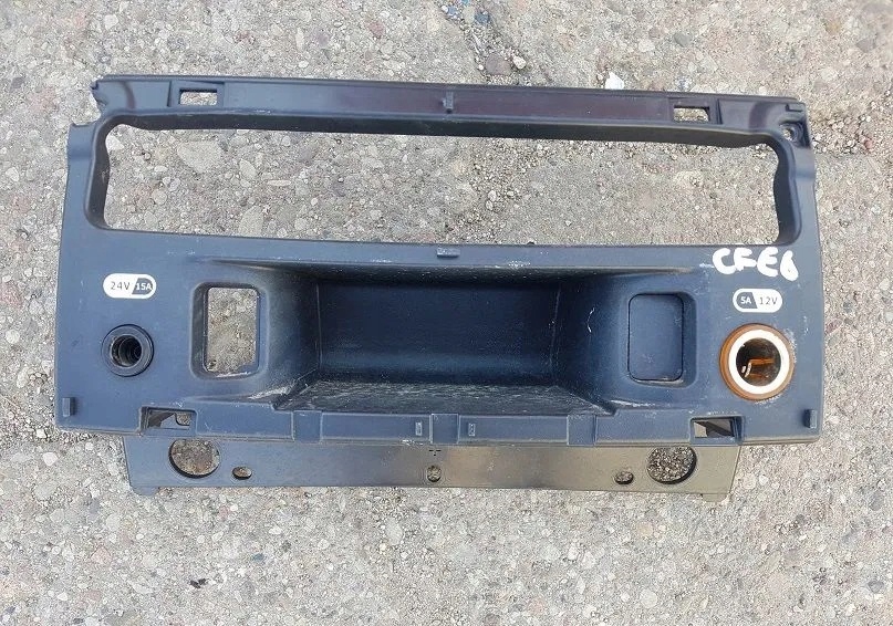 фото №1, Рамка консолі прикурювач панель приладів daf cf euro 6