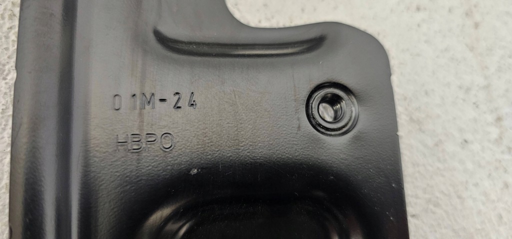 Кронштейн замка капота porsche panamera 971 971805360 новая Недорого