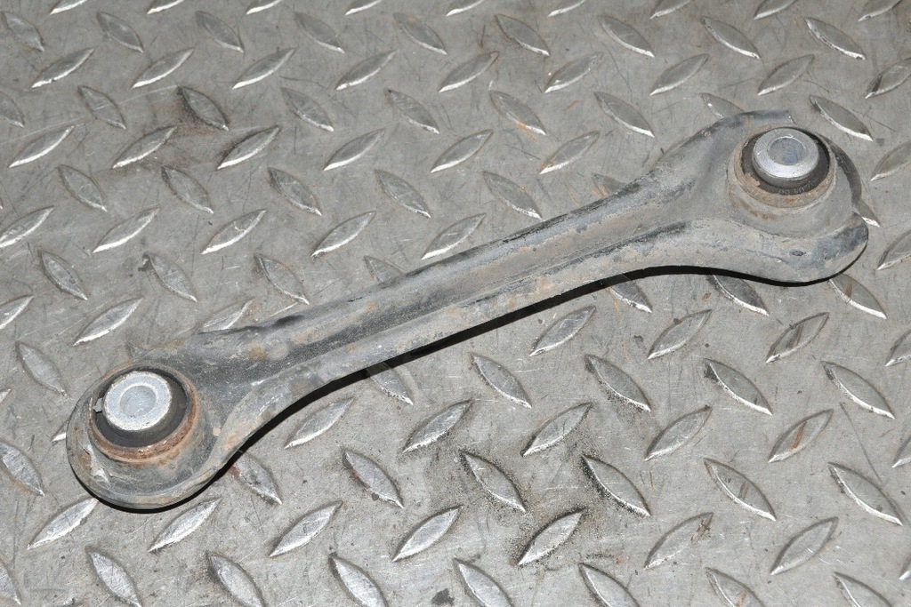 фото №2, Mercedes slk250 r172 2011 rhd задний правый рычаг