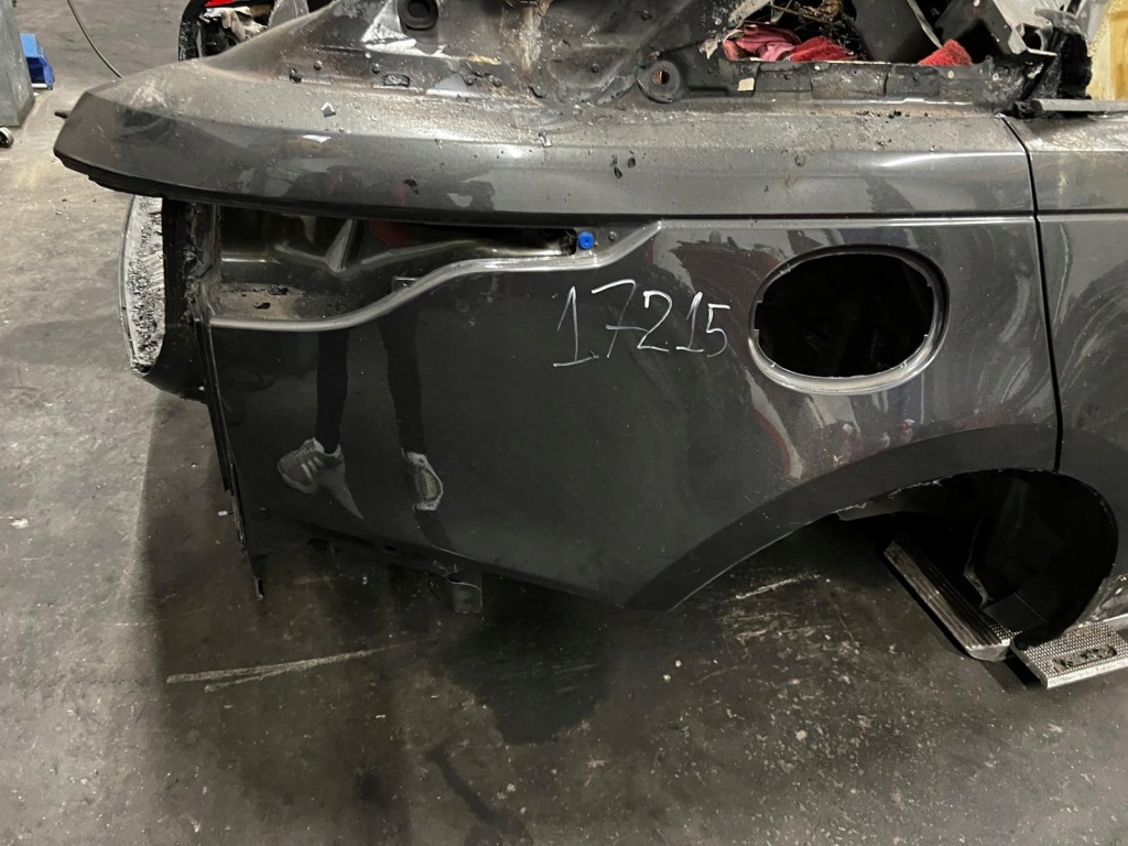 фото №2, Правый задняя четверть крыло задний порог блок двигателя range rover velar l560