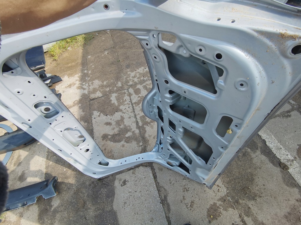 фото №14, Hyundai tucson iv - кришка багажника задня срібляста