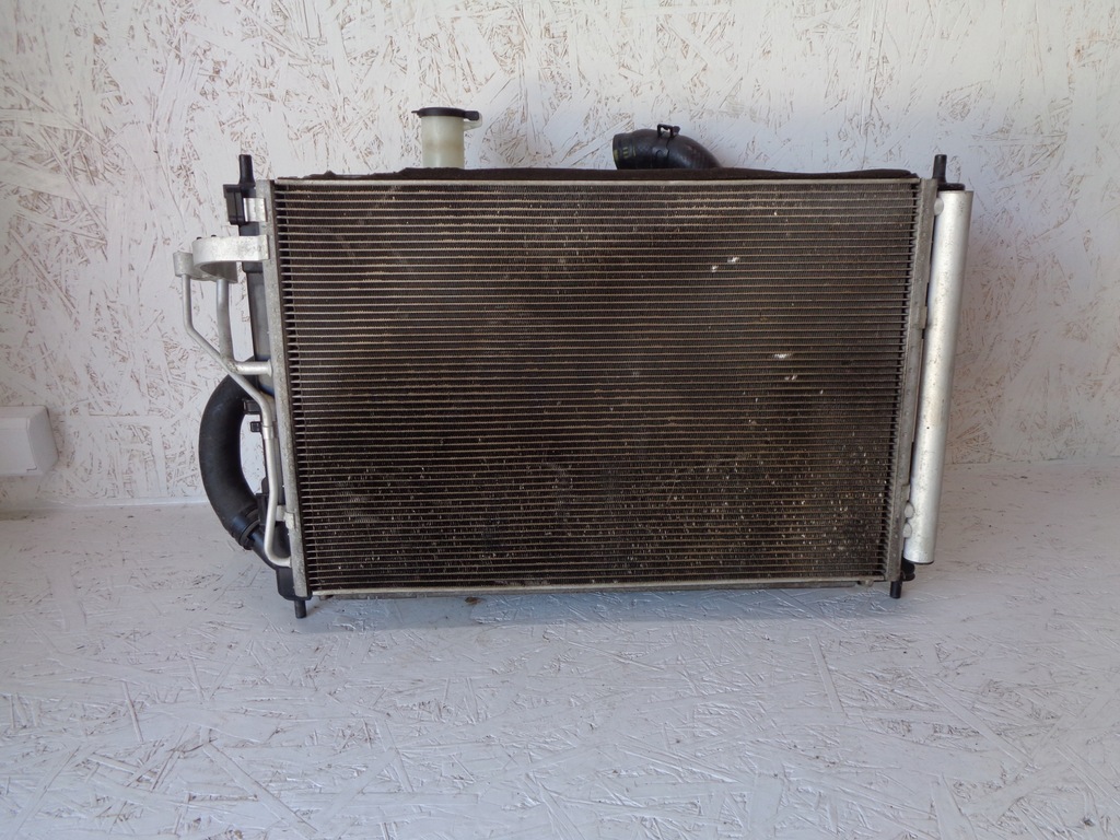 фото №1, Hyundai i30 ii 1.4 бензин радіатор вентилятор kpl