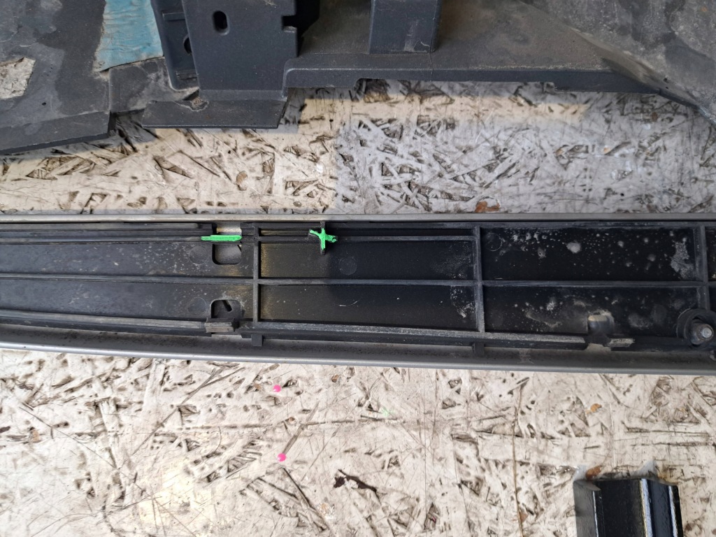 Купить Volvo xc60 31370019 порог правый  накладка  порог