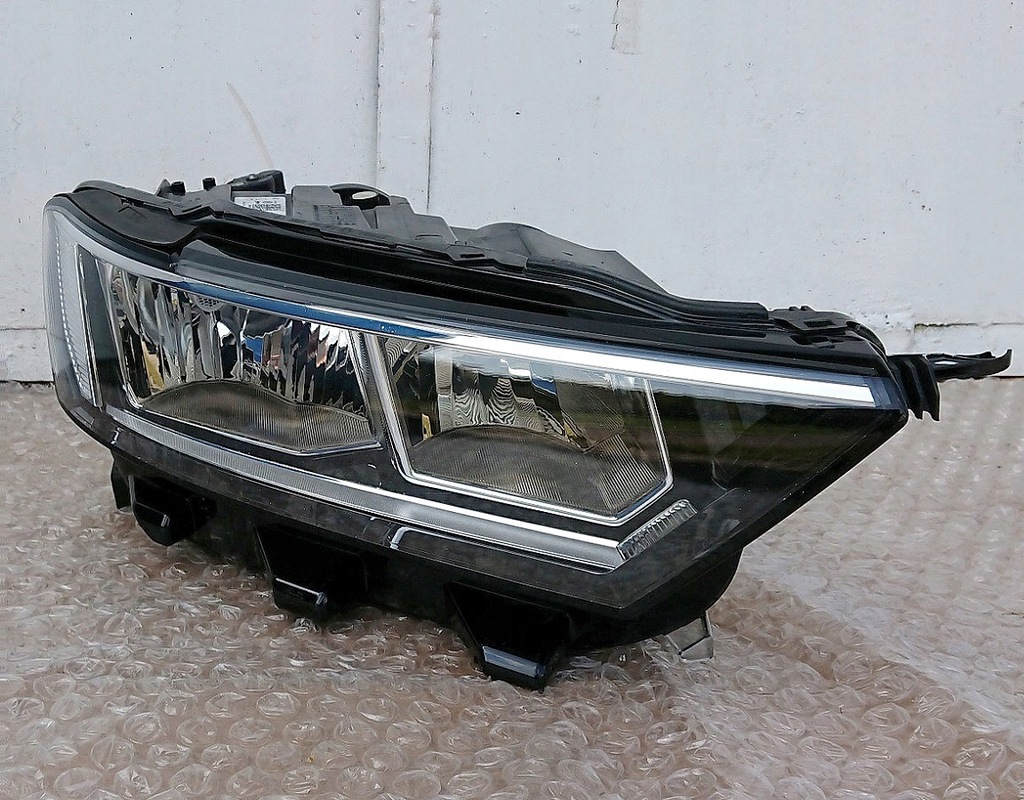 фото №1, Vw t-roc 2ga941006b 17-19 фара правый