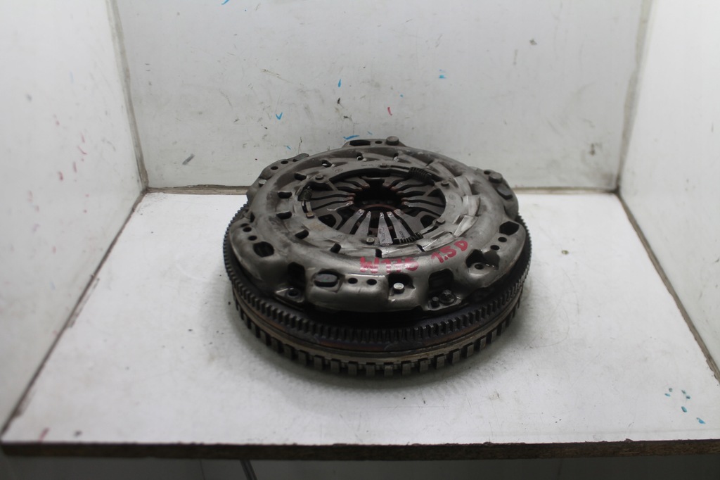 фото №1, Сцепление двухмассовый маховик комплект mercedes a-klasa w176 1.5 cdi 12-18