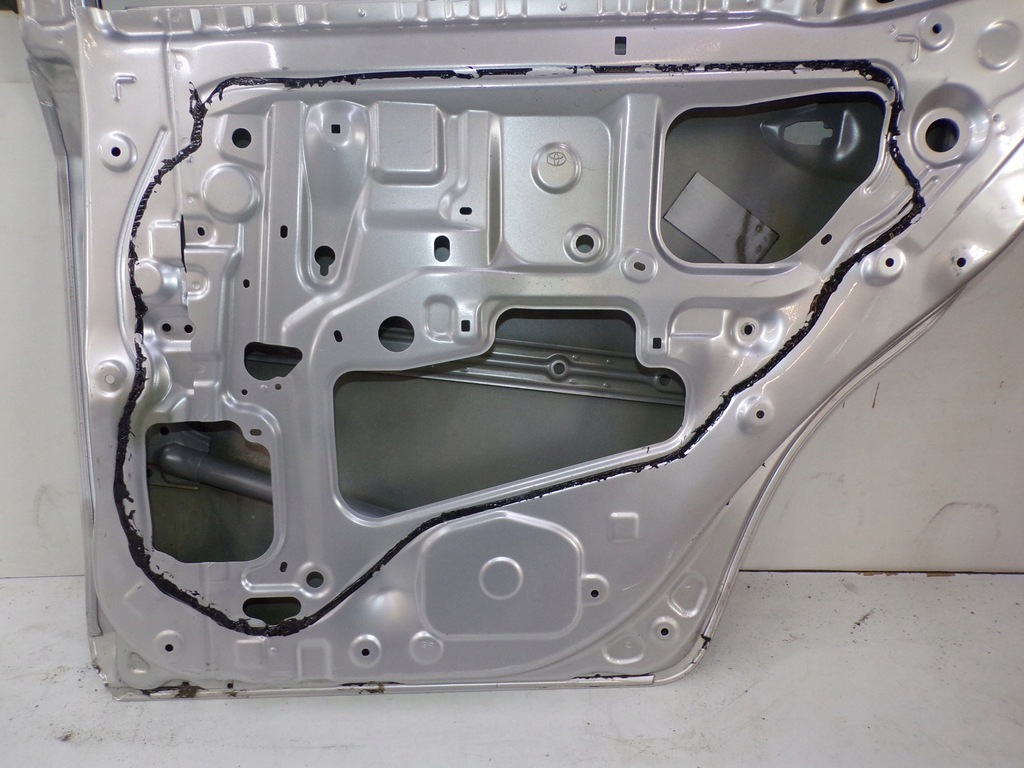 фото №8, Двері правий задня toyota corolla xi