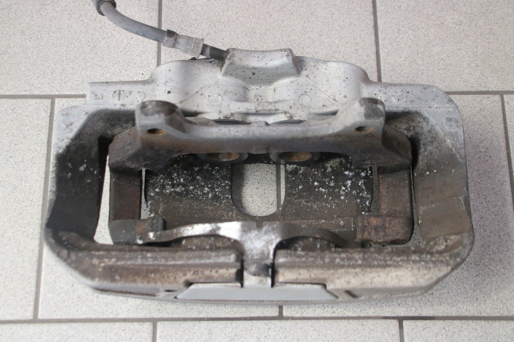 фото №5, Audi a8 d4 4h суппорт тормозной правый перед 4h06bb