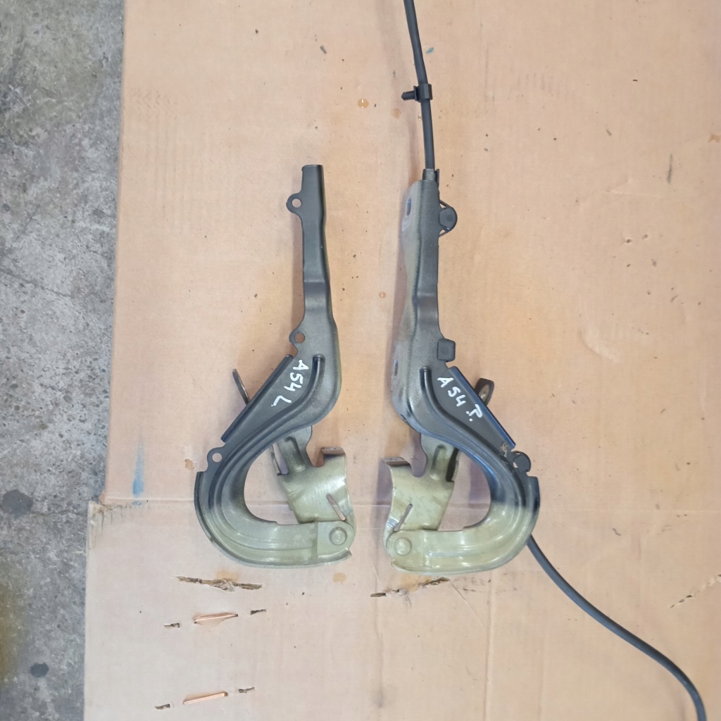 фото №1, Citroen c3 iii петля капот правий лівий ktvd