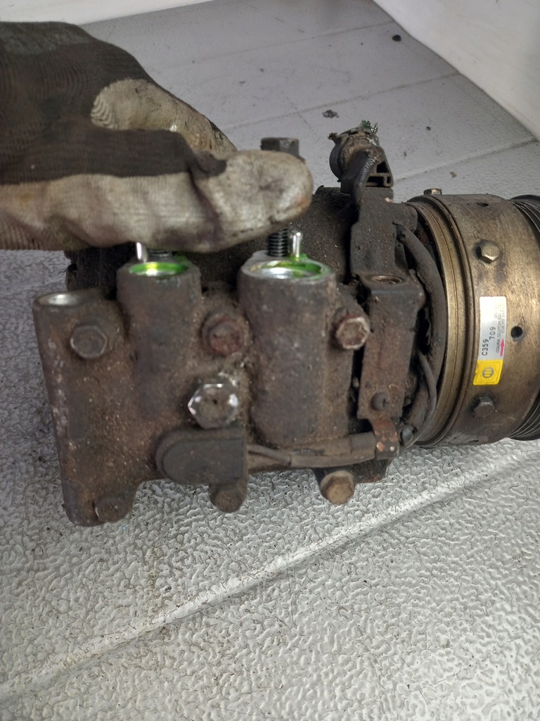 фото №4, Компресор klimatytzacji mitsubishi carisma 97r 1.6