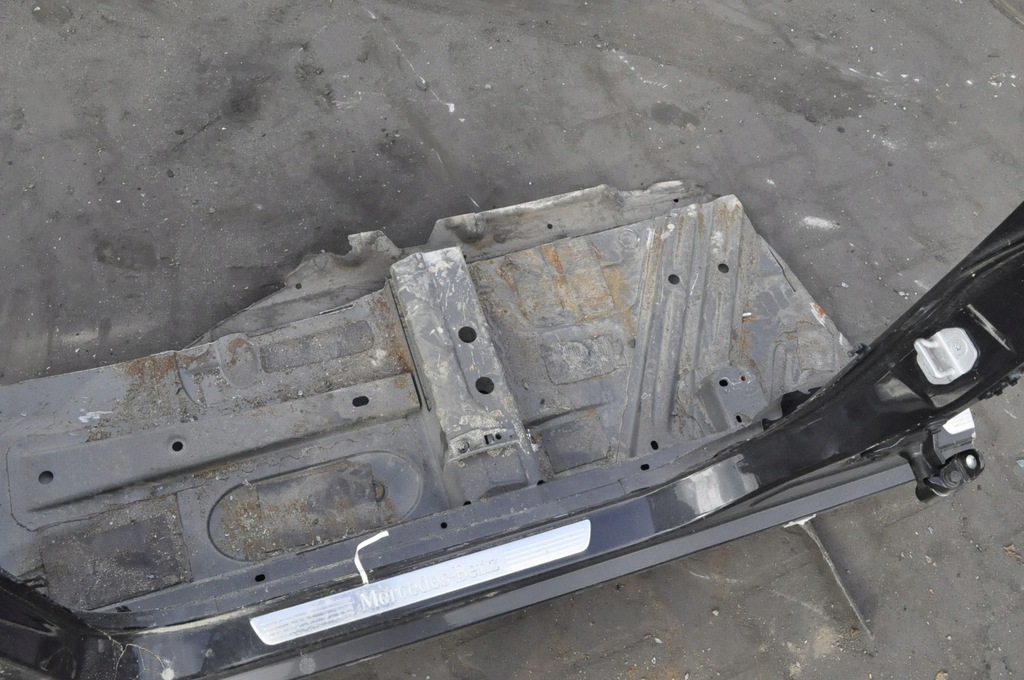 фото №8, Cla w117 x117 блок двигателя порог левый четверть левая перед