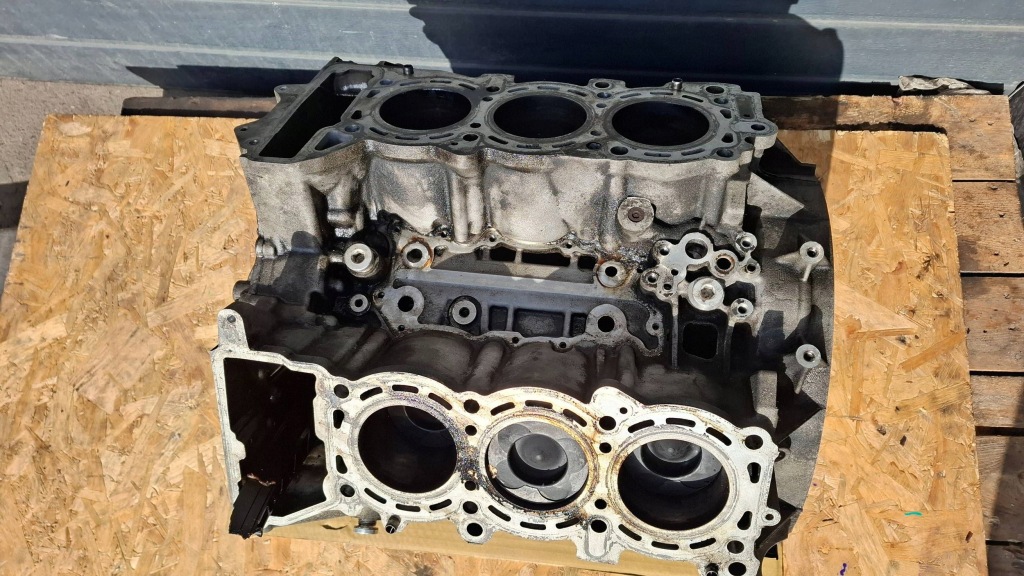 Купить Блок двигателя низ  642834 mercedes w204 рестайлинг  3.0 cdi v6 2011- год 642834