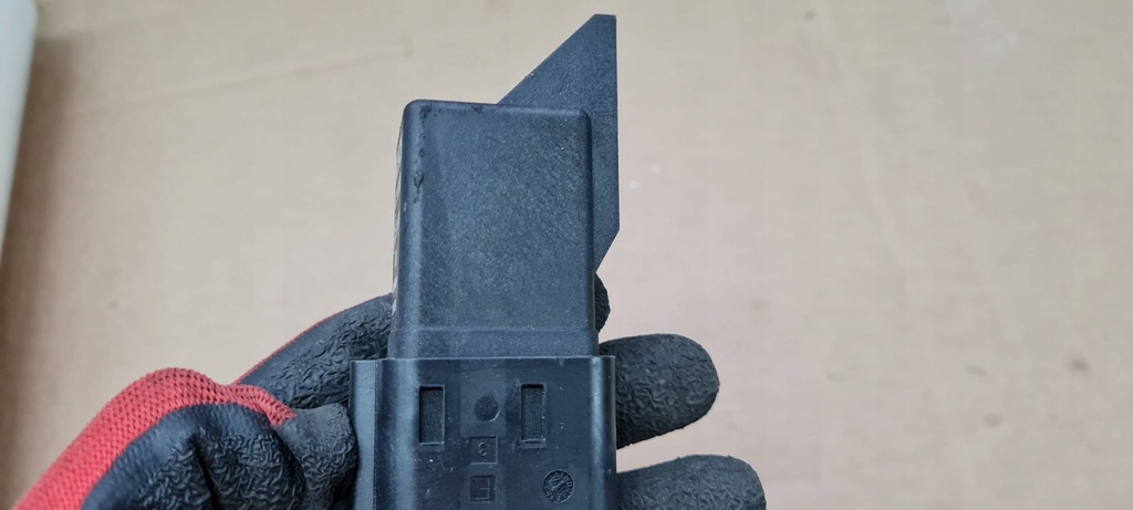 фото №10, A4 b9 8w реле свеча 2.0 tdi 038907281d a5 8w