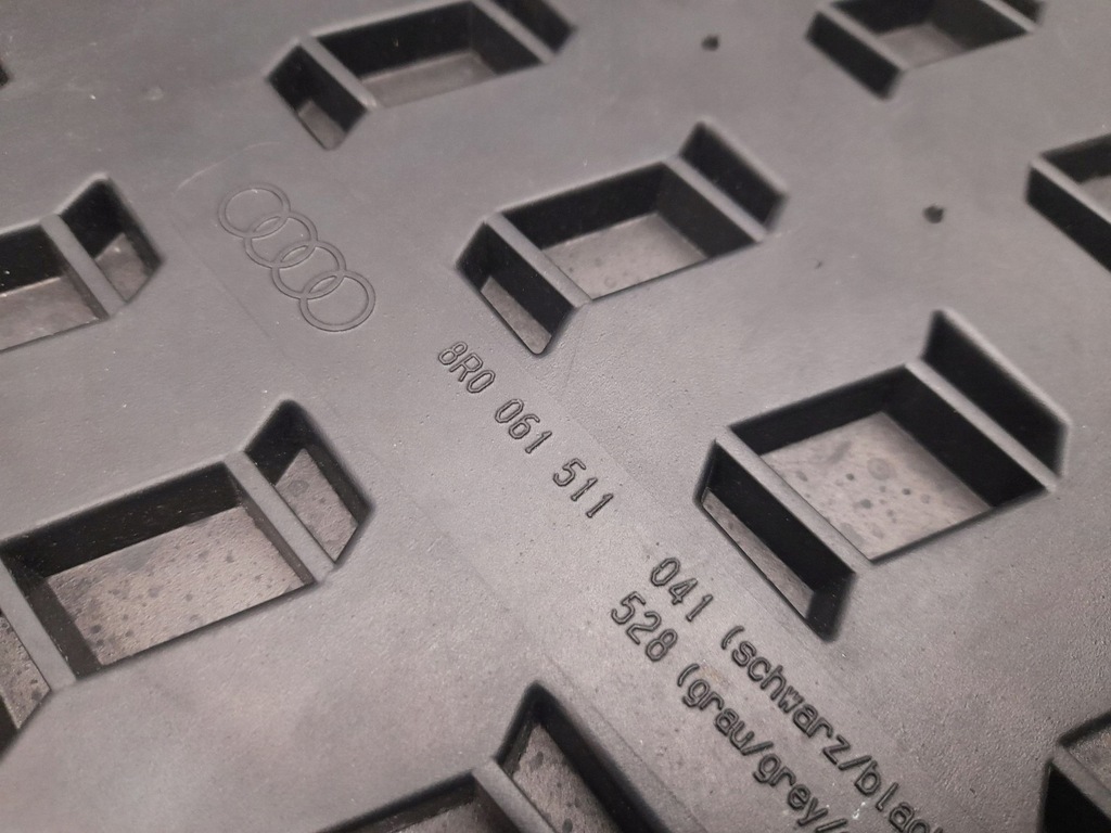 фото №5, Audi q5 sq5 2011 с задний коврик автомобильный задний