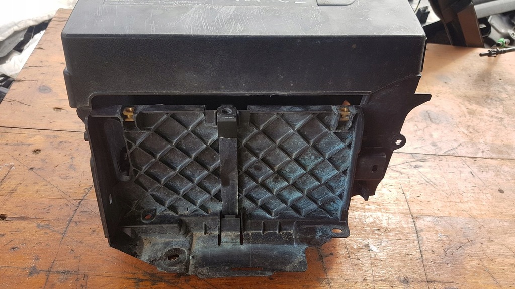 фото №4, Корпус аккумулятор renault trafic iii