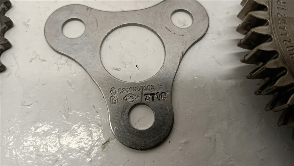 Грм напрямні nissan x-trail t32 scenic iv 1.7 dci r9na401 130700060r Ціна