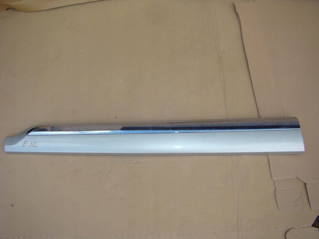 фото №1, Volvo xc90 ii inscription .накладка левая дверь. e32
