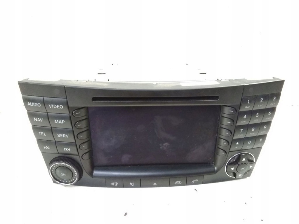 фото №1, Mercedes-benz cls c219 2006 панель / радиопроигрыватель cd/dvd/gps