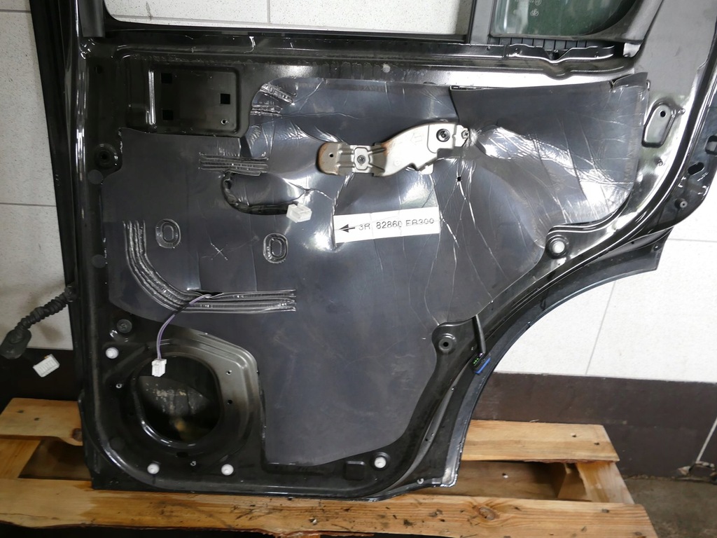 фото №15, Nissan pathfinder r51 lift дверь правый задняя gn0