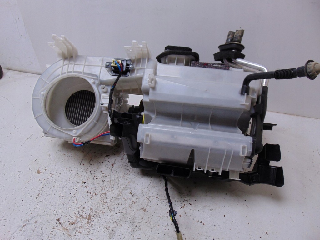 фото №8, Отопитель кондиционера mitsubishi outlander iii 7800a383 europa