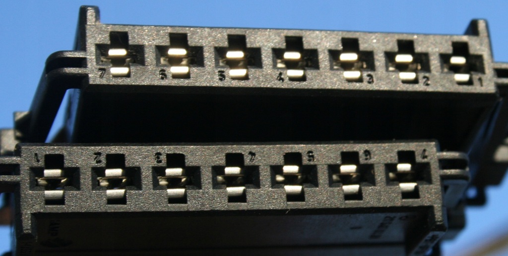 фото №8, Оригинальный номер mercedes штекер db w204, w211