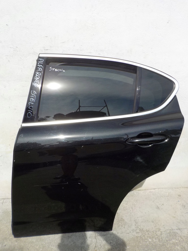 фото №1, Alfa romeo stelvio 16- дверь задние задняя