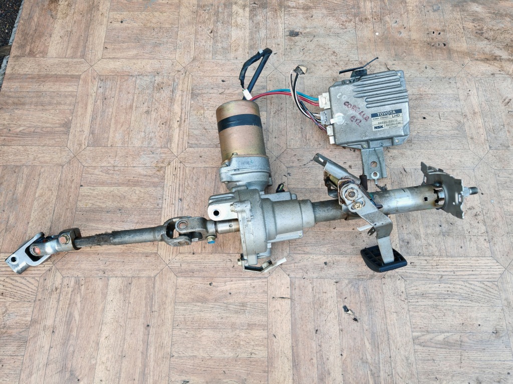 Купити Toyota corolla e12 1,4 16vvti підсилювач електричний насос колонка