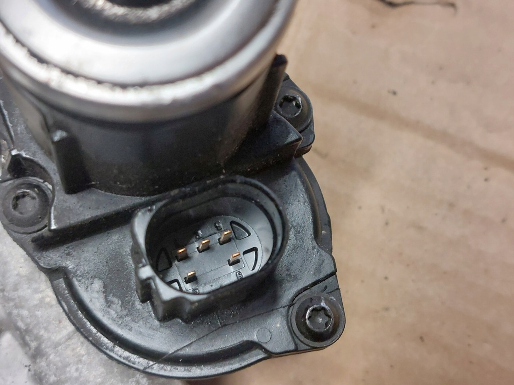 фото №5, Клапан egr радиатор выхлопных газов 1.6 tdi cay 03l131512c 0280751016 vw seat skoda