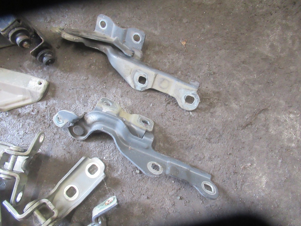 фото №1, Петля капот правый chevrolet orlando