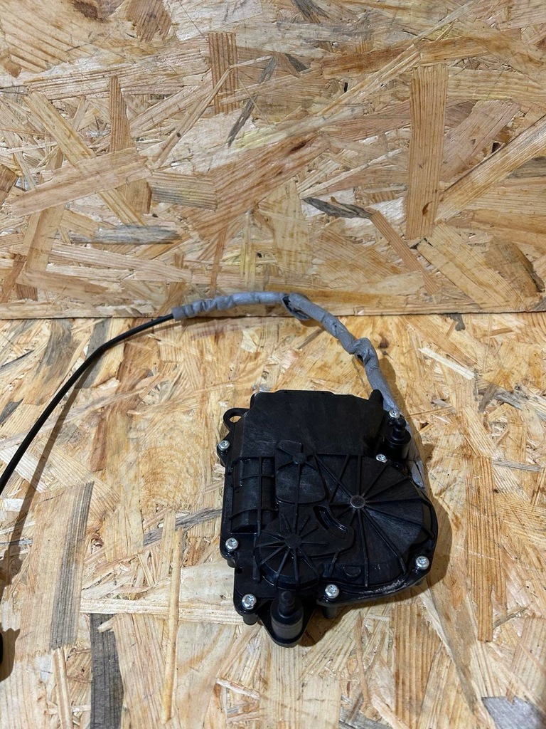 фото №6, Замок доводчик крышки задняя bmw 3 g21 m3 g80 744101411 738356111 оригинал