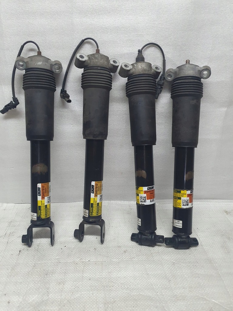 фото №1, Амортизаторы corvette c7 комплект 23457911 оригинал