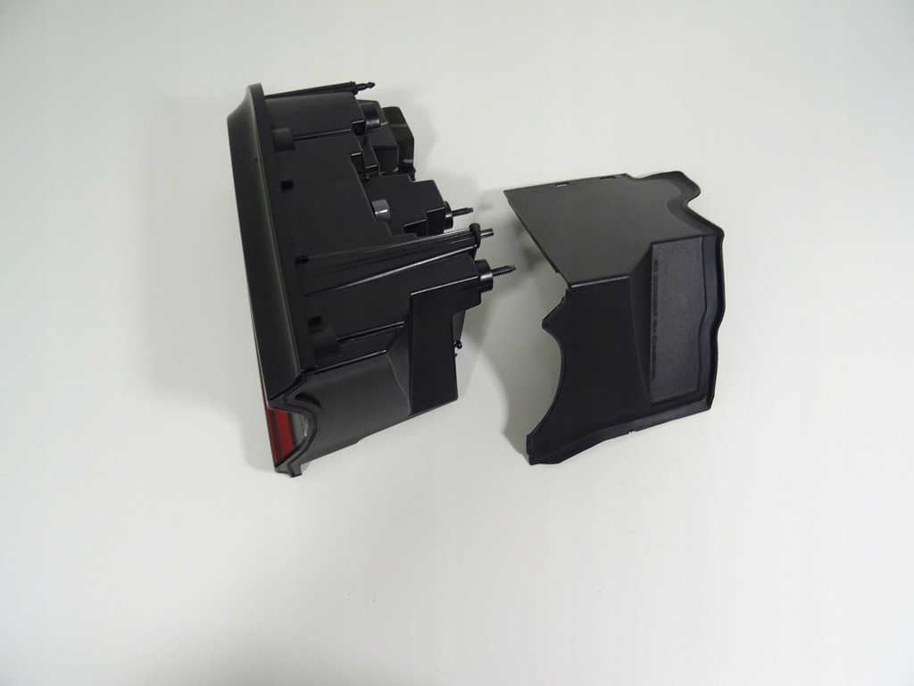 фото №7, 2015-2023 challenger защита заглушка лампы задняя задний левый левая накладка