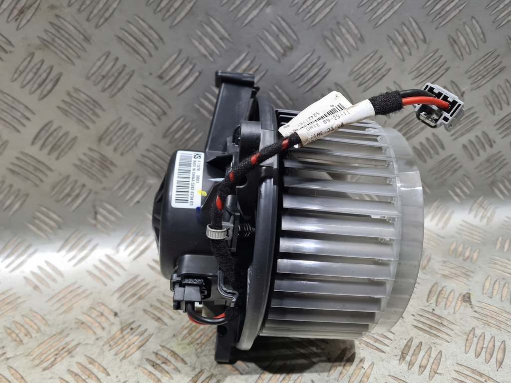 фото №1, Вентилятор повітродувка повітря opel meriva b europa